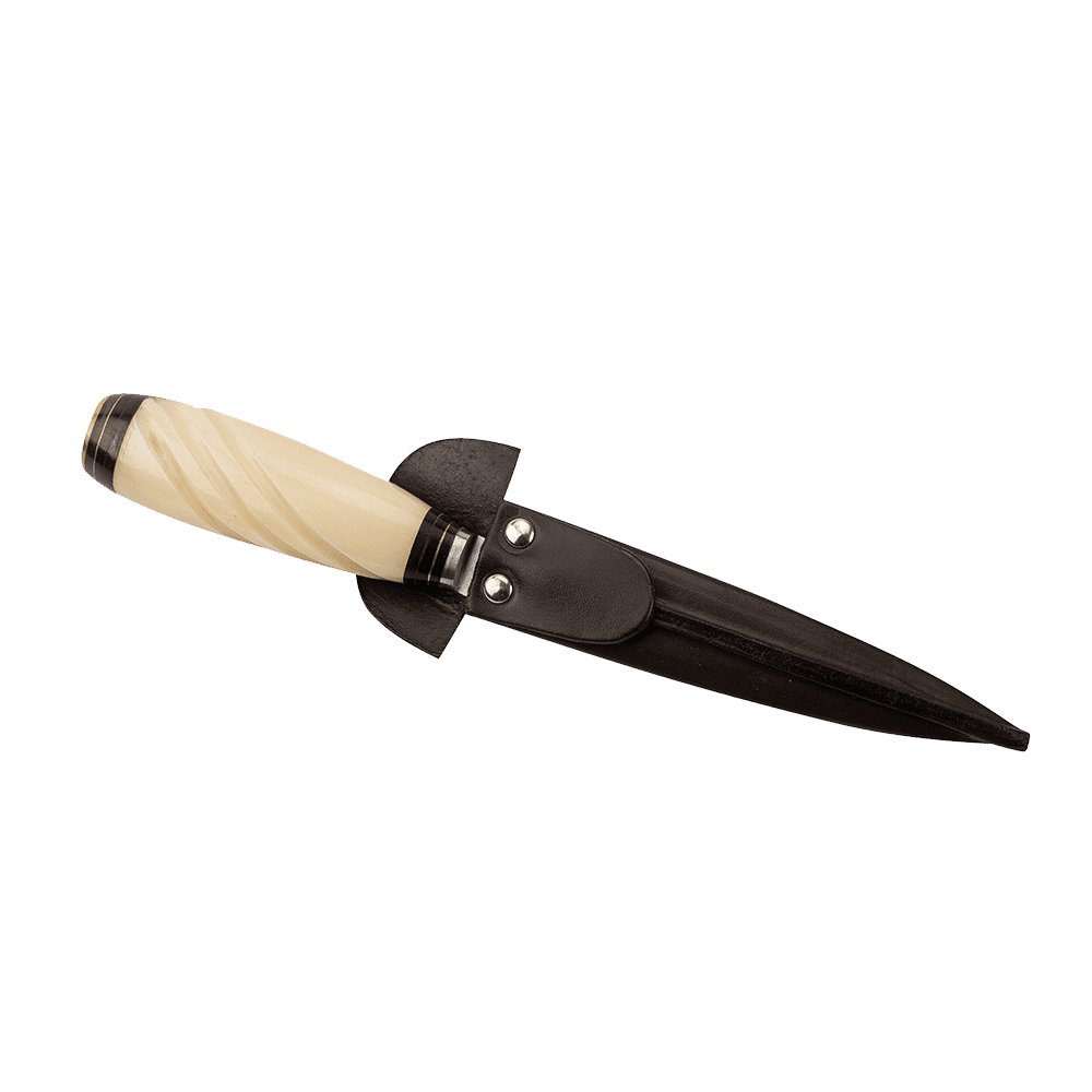 https://pampasway.com/wp-content/uploads/2023/01/CI00001014-COW-BONE-HANDLE-KNIFE-14-CM-STAINLESS-STEEL-BLADE-WITH-LEATHER-SHEATH-2.png